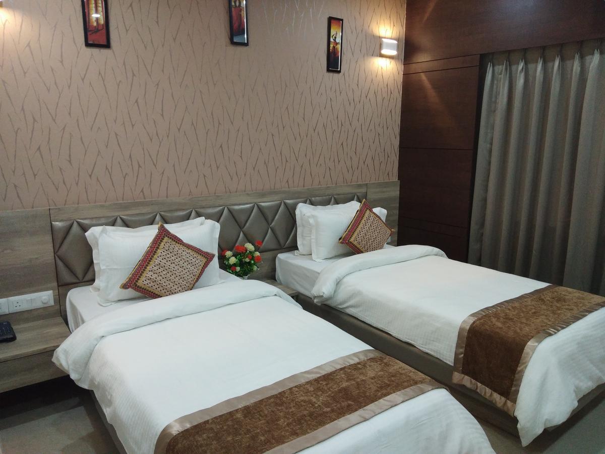 Tezpur Hotel Welkin Residency المظهر الخارجي الصورة